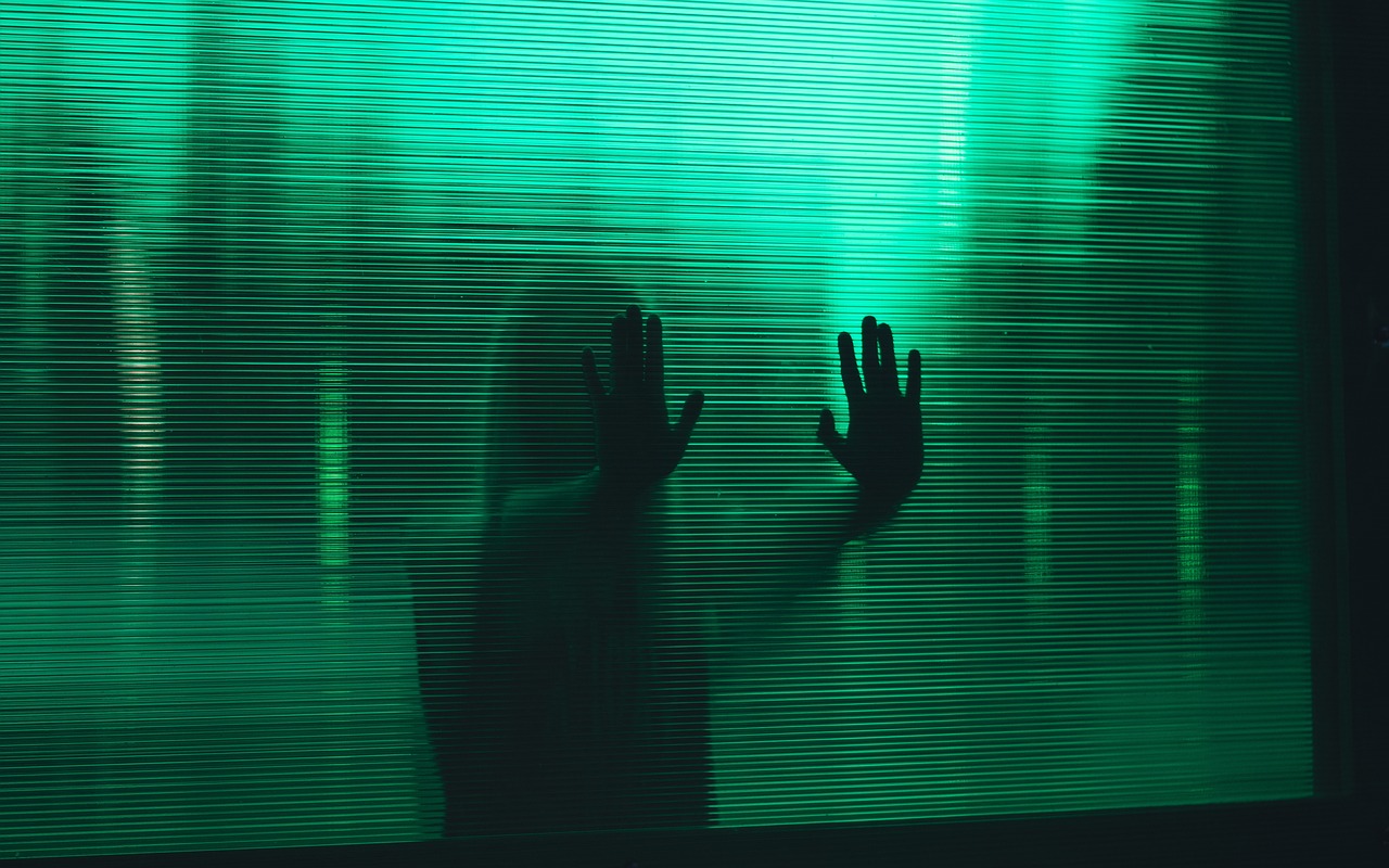 Korelacja między oglądaniem horrorów a wiarą w zjawiska paranormalne